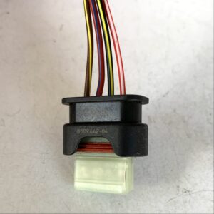 BMW 8509442-02 разъём 4 pin