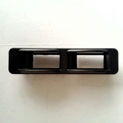 Рамка для переключателя стеклоподъемника универсального вертикальная двойная
