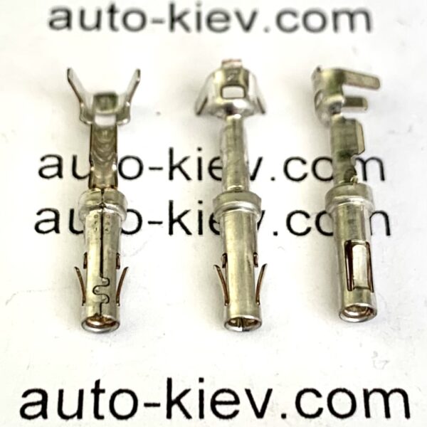 MERCEDES-BENZ A0135459026 pin круглый "мама"