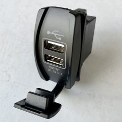 Авто зарядка - кнопка Toyota c 2 USB 3,1A 12V