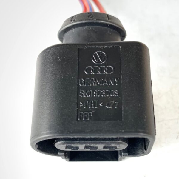 AUDI VW 8K0973703 роз'єм 3 pin 1,5 mm GERMANY оригінал нове