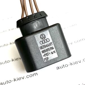 AUDI VW 8K0973704 разъём 4 pin 1,5 mm GERMANY оригинал