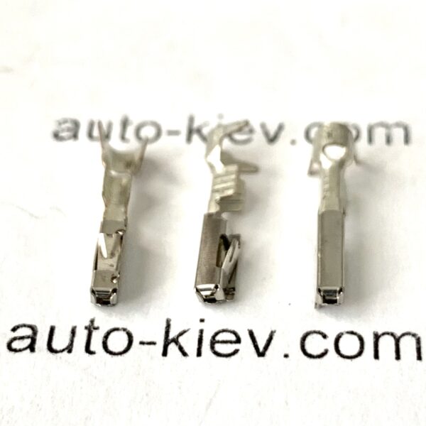 VAG MQS 61131393724 контакт гніздовий 0.63 mm "мама" под провод 0.75 mm²  і гумовий ущільнювач 1 шт. - Зображення 3