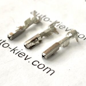 VAG MQS 61131393724 контакт гніздовий 0.63 mm "мама" под провод 0.75 mm² і гумовий ущільнювач 1 шт.