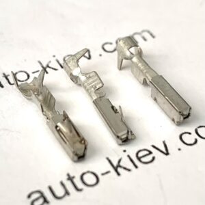 VAG MQS 61131393724 контакт гніздовий 0.63 mm "мама" под провод 0.75 mm²  і гумовий ущільнювач 1 шт.