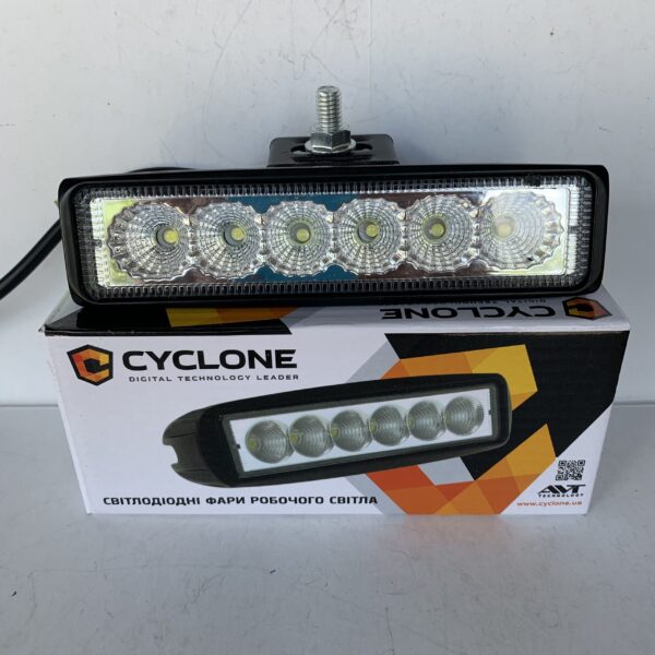 Фара светодиодная CYCLONE WL-307 SLIM 18W EP6 FL ближний свет