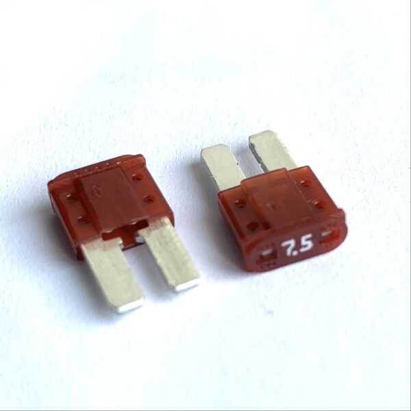 Запобіжник 7.5A МІКРО 2 Littelfuse MICRO2® 0327007.UXS Fuse оригінал нове