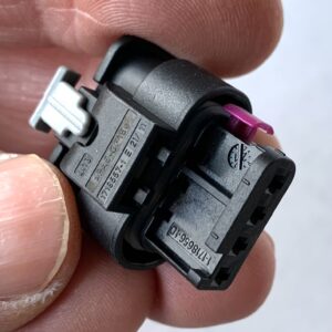 AUDI VW 4F0973704 Разъём 4 pin 1,2 mm оригинал (без провода)