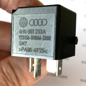 AUDI VW 4H0951253A (645) Реле 40А 12V Made in Portugal оригинал