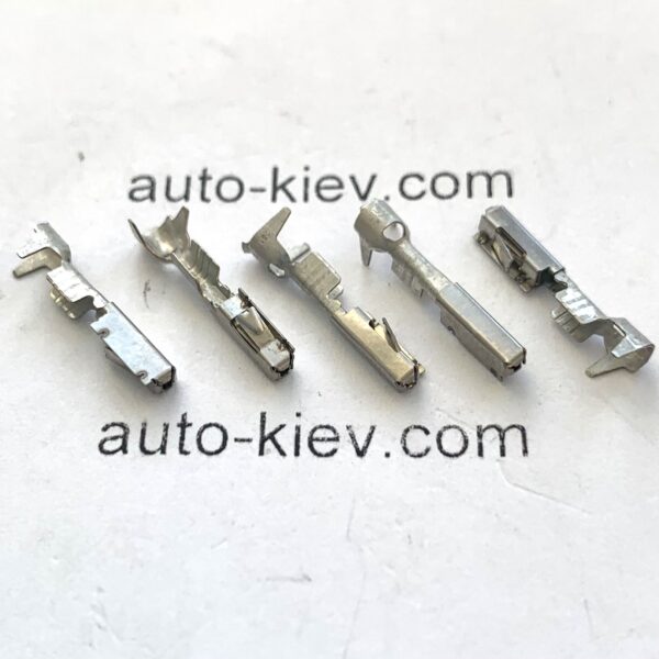 BMW 61131383776 контакт гніздовий 0.63 mm під провід 0.5-0.75 mm² під гумовий ущільнювач