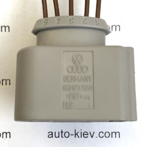 AUDI VW 8K0973705G роз’єм 5 pin 1.5 mm GERMANY оригінал