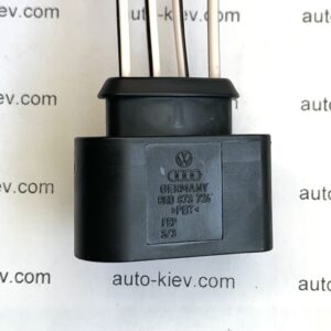 AUDI VW 8K0973724 роз’єм 4 pin 2.8 mm провід 2.5 mm² GERMANY оригинал новое