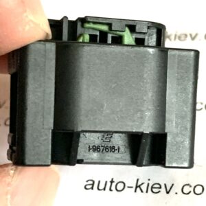 BMW Mercedes Tyco 1-967616-1 роз’єм 6 pin 0.63 mm оригінал (без дроту)