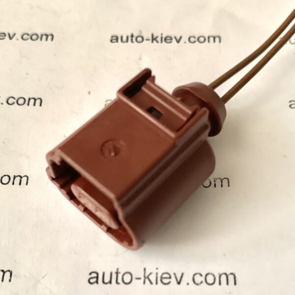 AUDI VW 8K0973702A роз’єм 2 pin 1.5 mm FEP GERMANY оригінал