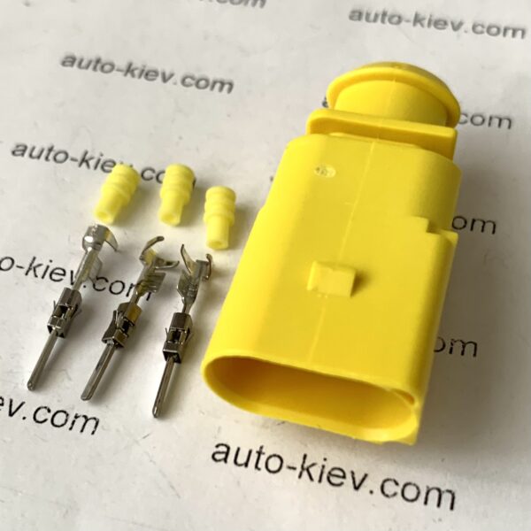 VW AG 8V0973803 роз’єм 3 pin 1.5 mm оригінал