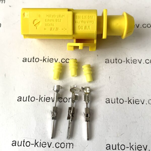 VW AG 8V0973803 роз’єм 3 pin 1.5 mm оригінал