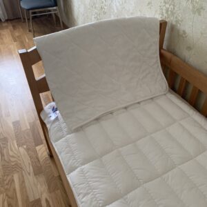 Ліжко дитяче з матрацом 160*80см, наматрасником, ковдрою та подушкою б/в
