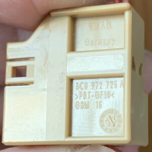VW AG 3C0972725A роз’єм 2 pin 2.8 mm, корпус для 8 pin 0.63 mm, Hungary оригінал нове (без дроту)