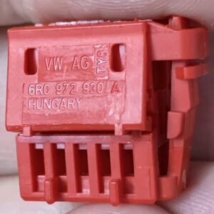 VW AG 6R0972930A роз’єм 10 pin 0.63 mm Hungary оригінал нове (без дроту)