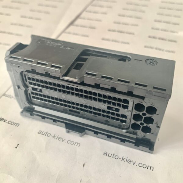 VW AG TE Connectivity 94 Pin Connector 3-1355136-3 оригінал нове (без дроту)