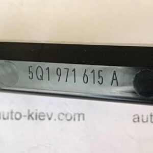 AUDI VW 5Q1971615A планка фіксуюча Hungary оригінал нове