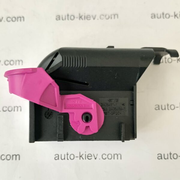 VW AG 5QS972726 корпус роз’єма 26 pin Czech Republic оригінал нове - Зображення 3