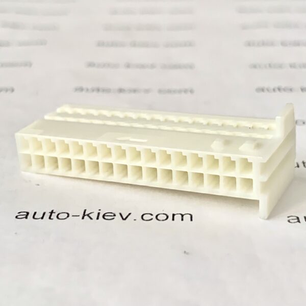 VW AG TE Connectivity 1719059-1 (32 pin 0.63mm) корпус роз’єма оригінал нове - Зображення 2