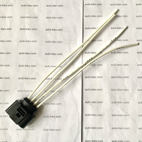 AUDI VW 4B0973724 роз’єм 4 pin 2.8 mm HUNGARY оригінал нове - Зображення 3