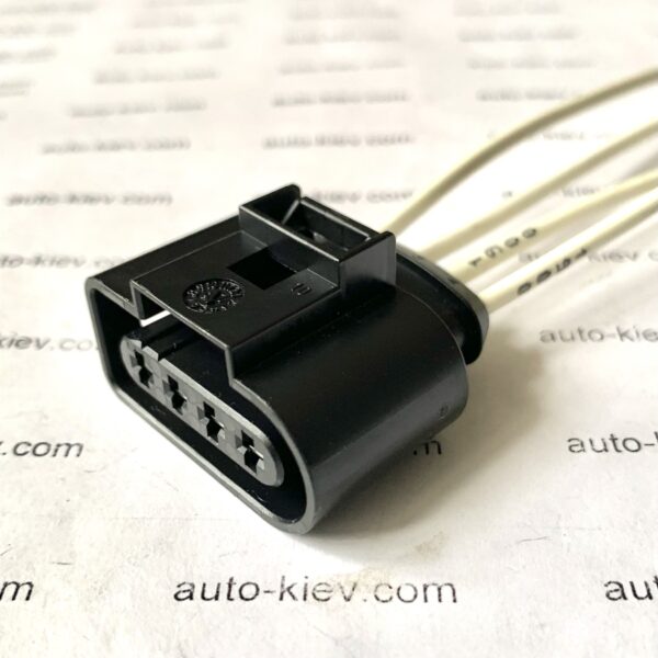 AUDI VW 4B0973724 роз’єм 4 pin 2.8 mm HUNGARY оригінал нове - Зображення 2