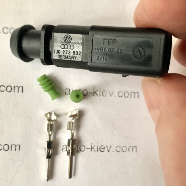 AUDI VW 1J0973802 роз’єм 2 pin 1.5 mm FEP Germany оригінал (без дроту). - Зображення 2