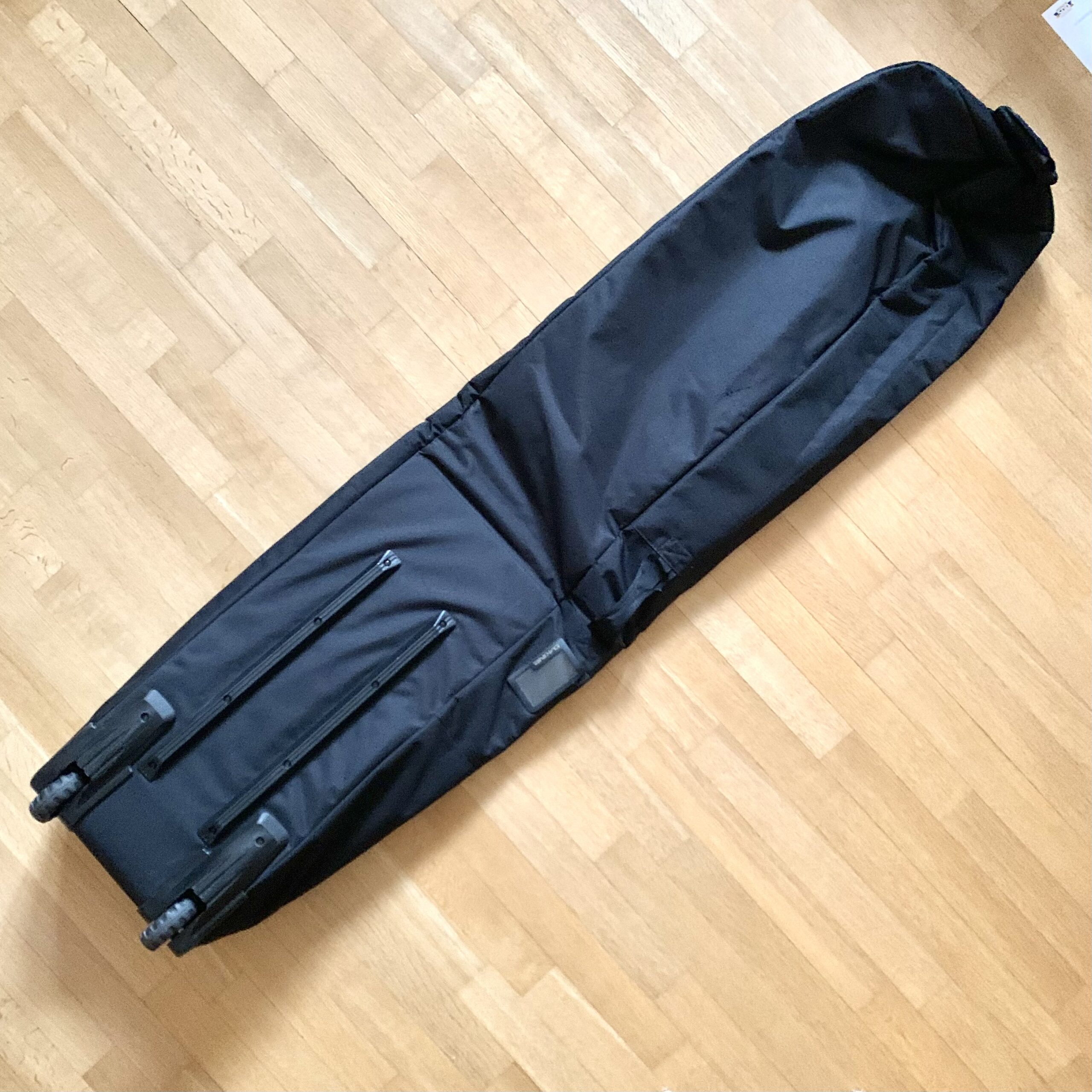 Чехол для сноуборда каркасный на колесах DAKINE Low Roller 157 black б/у - Зображення 2