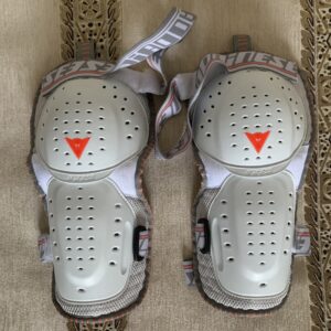 Захист ліктя Dainese Action Elbow Guard Bianco, XS (DNS 4879764.003-M)