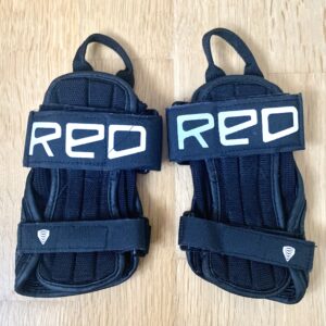 Захист зап'ястя RED XL, Black б/в