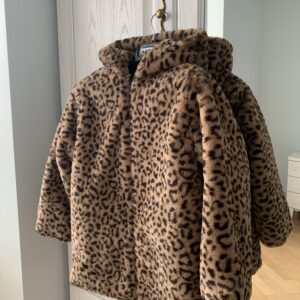 Полушубок детский на 9-10 лет рост 140 см б/в