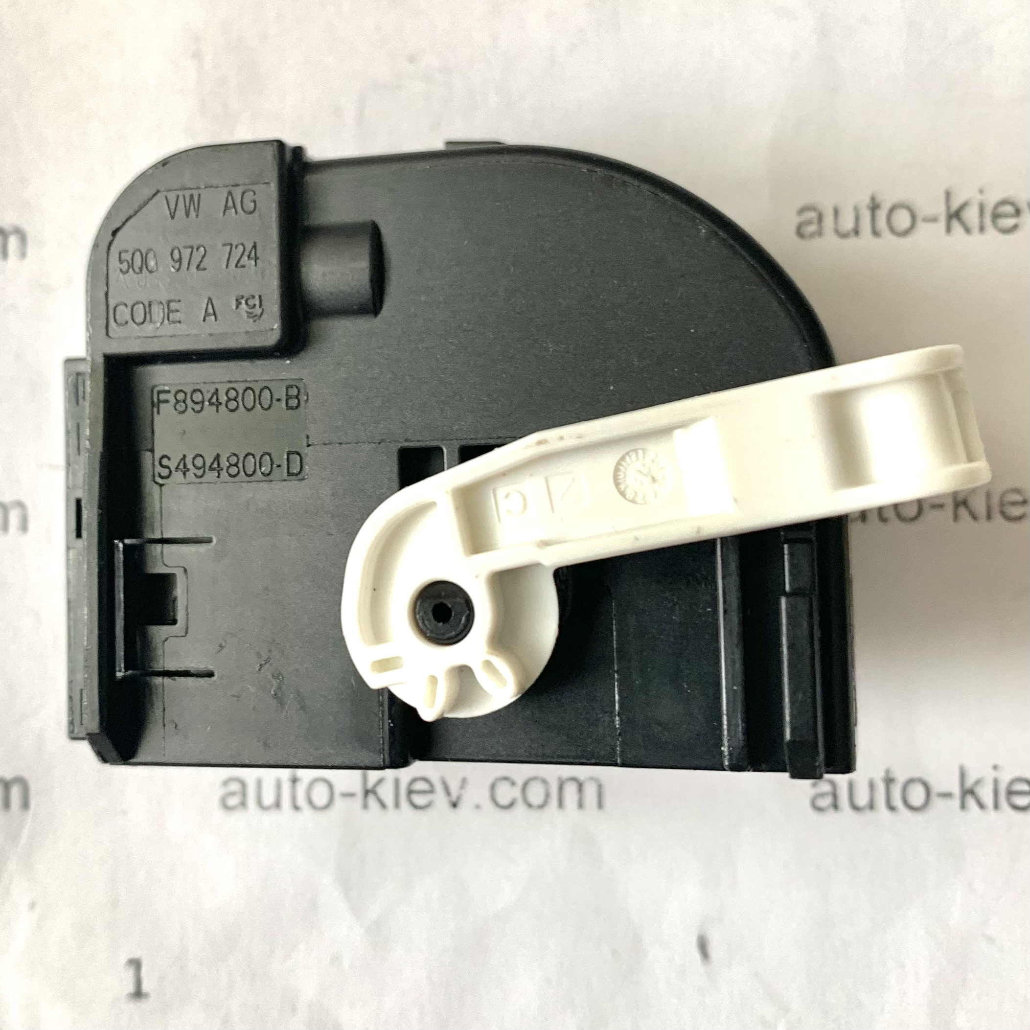 VW AG 5Q0972724 code A корпус роз’єма 24 pin AUSTRIA оригінал нове - Зображення 3