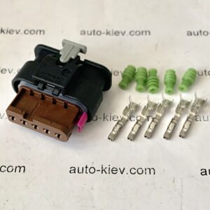 Альтернативний вигляд AUDI VW 4M0973705 роз’єм 5 pin 1.2 mm Hungary AMP оригінал (без дроту).